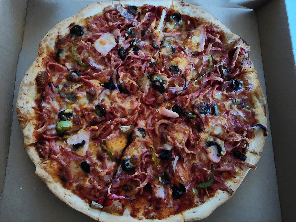 Lads Kebab & Pizza Halls Head-8